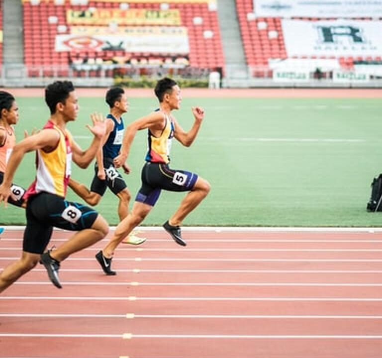 Teknik Dasar Lari Cepat Cara Meningkatkan Kecepatan dan Performa Atlet