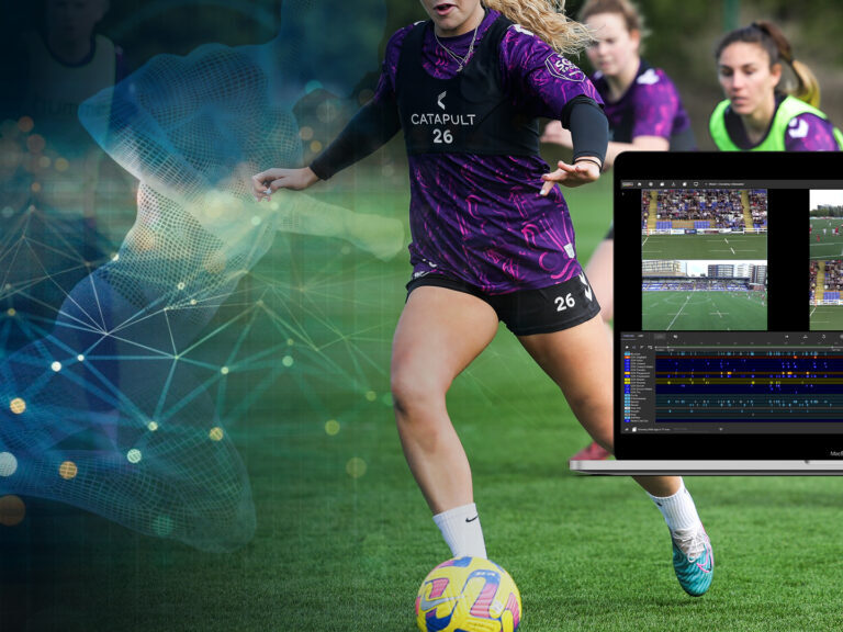 Atlet profesional menggunakan teknologi wearable dan analisis data saat sesi latihan atletik modern